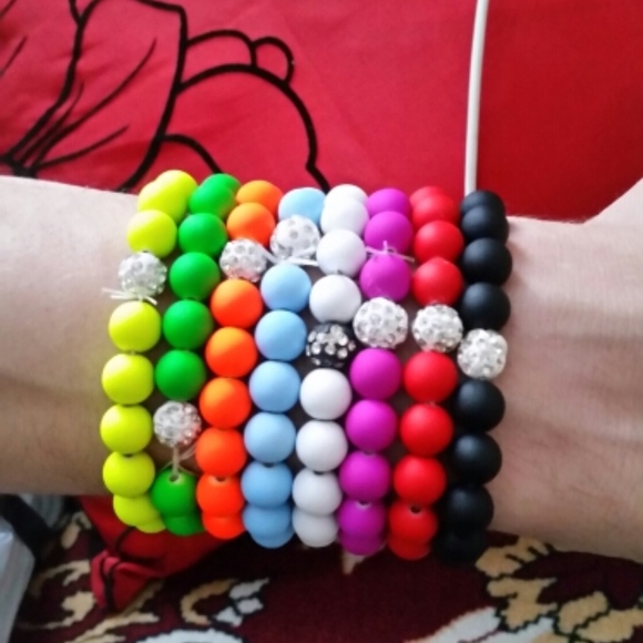 Neon Yellow Ball Shamballa Stretch Bracelet Unisex - Picture 1 of 8